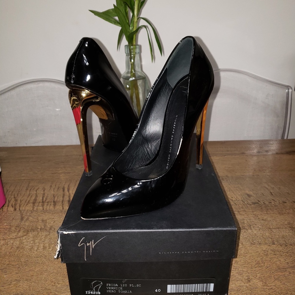 Black and gold Giuseppe heels